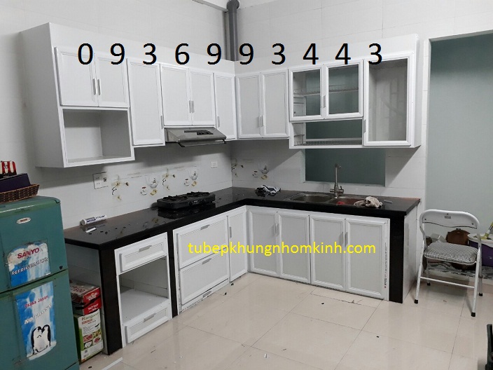 thi công tủ bếp nhôm kính chữ L thi công tủ bếp nhôm kính chữ L
