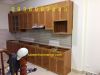 mẫu tủ bếp nhôm vân gỗ màu nhạt - anh 1 mẫu tủ bếp nhôm vân gỗ màu nhạt - anh 1