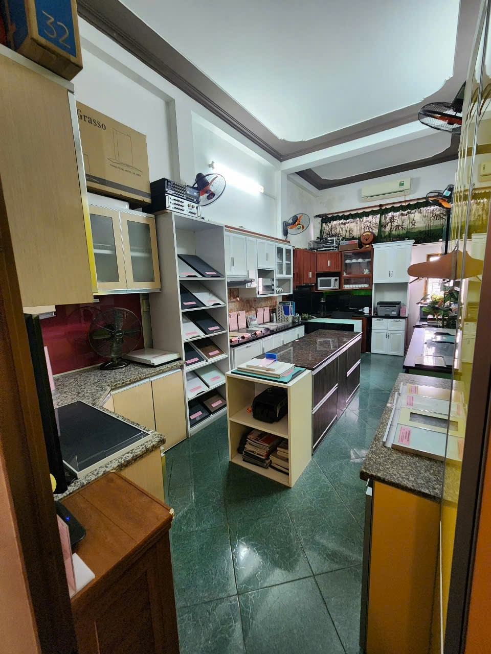 showroom_tu_bep_02
