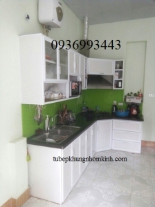 mau thiet ke tu bep nhom son tinh dien