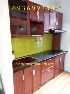 tủ bếp nhôm vân gỗ