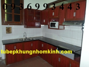 tu bep khung nhom kinh