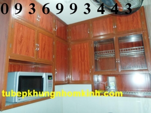 tu bep nhom kinh