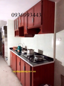 thiết kế tủ bếp nhôm giả vân gỗ