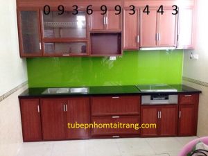 tủ bếp nhôm kính