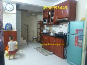 mẫu tủ bếp nhôm vân gỗ
