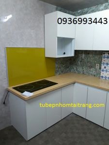 thiết kế tủ bếp gỗ nhựa