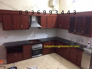 tủ bếp nhôm kính