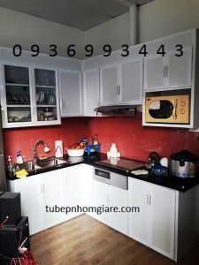 tủ bếp nhôm sơn tĩnh điện