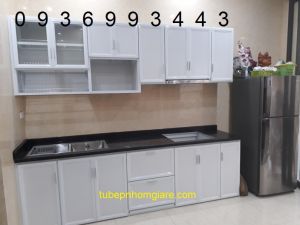 Mẫu tủ bếp nhôm sơn tĩnh điện