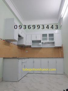 thi cong tu bep nhom son tinh dien