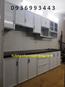 tu bep nhom son tinh dien chu I