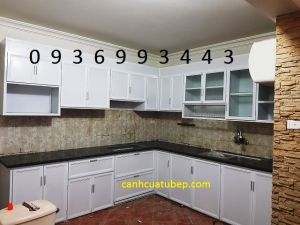 tủ bếp nhôm kính