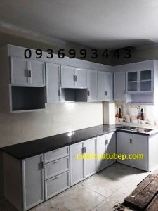 thiet ke tu bep nhom trang su