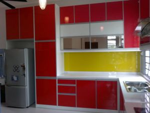 cánh cửa tủ bếp nhôm hệ