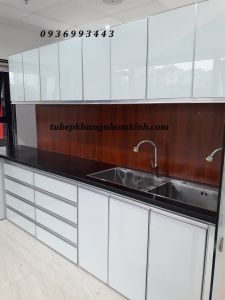 tủ bếp nhôm hệ cánh kính Zang Lee