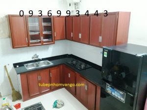 tủ bếp nhôm kính