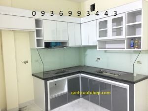 thiết kế tủ bếp nhôm cánh hệ Zang Lee xây bệ bếp