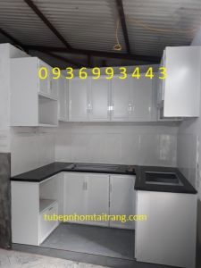 thiết kê tủ bếp nhôm sơn tĩnh điện