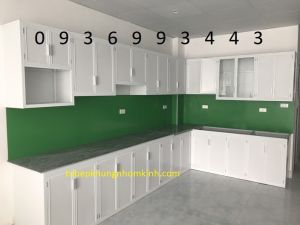 tủ bếp nhôm sơn tĩnh điện