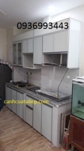 tủ bếp nhôm cánh hệ Zang Lee kính 6 ly 38