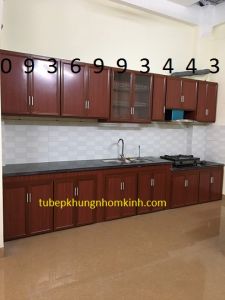 mẫu thiết kế tủ bếp nhôm vân gỗ chữ I