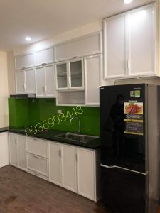 Báo giá tủ bếp nhôm kính