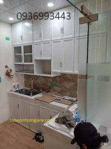 mẫu tủ bếp nhôm