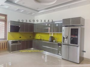 Tủ bếp nhôm cánh hệ Zang Lee mặt kính mầu