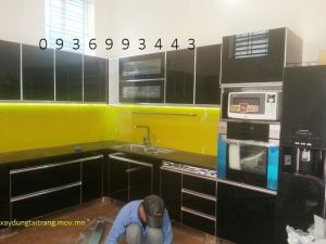 Tủ bếp nhôm cánh hệ Zang Lee mặt kính mầu