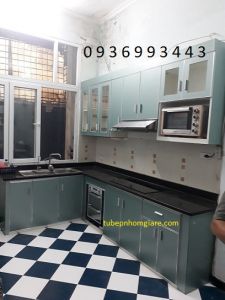 tủ bếp nhôm cánh nhôm hệ Zang Lee xây bệ bếp