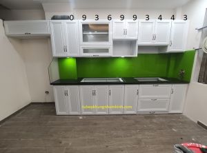 thi công tủ bếp nhôm tân cổ điển