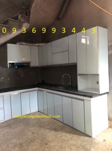 thiết kế tủ bếp nhôm cánh hệ Zang Lee