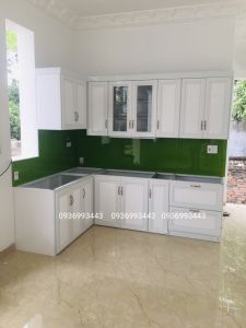 Tủ bếp nhôm tân cổ điển (2)