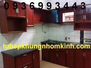 tu bep nhom kinh dep