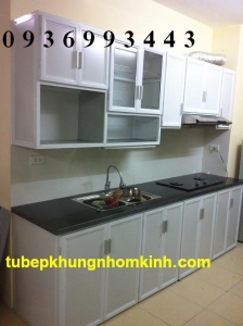tu bep nhom kinh nhom son tinh dien