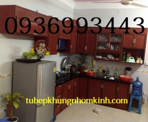 thiết kế tủ bếp nhôm vân gỗ đẹp