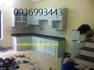 tủ bếp nhôm tĩnh điện