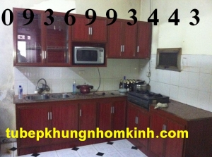 tủ bếp khung nhôm kính