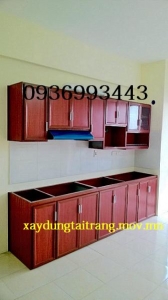 tủ bếp nhôm vân gỗ