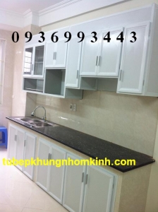 tu bep nhom kinh nhom son tinh dien