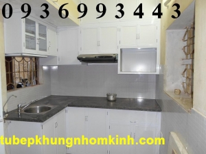 tu bep nhom kinh