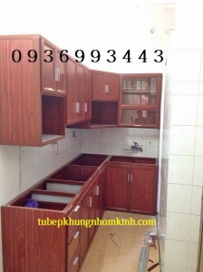tủ bếp nhôm vân gỗ
