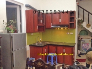 tủ bếp vân gỗ