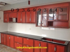 tủ bếp nhôm vân gỗ