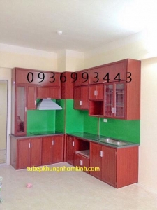 thiết kế tủ bếp nhôm vân gỗ