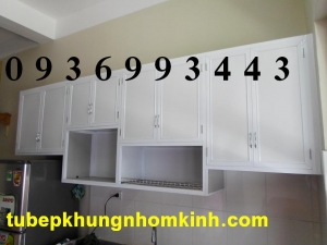 tu bep nhom kinh nhom son tinh dien