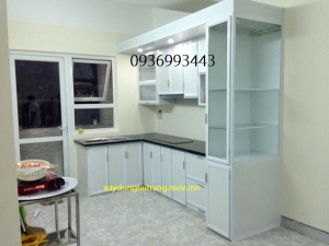 mẫu tủ bếp nhôm sơn tĩnh điện đẹp