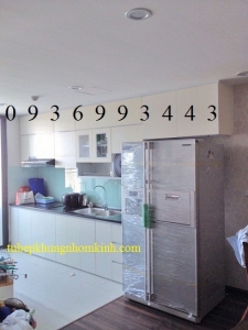 thiết kế tủ bếp nhôm cánh gỗ nhựa chữ I đẹp