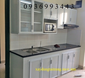 mẫu tủ bếp nhôm sơn tĩnh điện